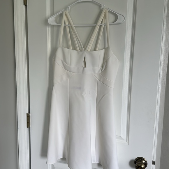 BCBG MAXAZRIA CHARLOT DRESS - Picture 3 of 4